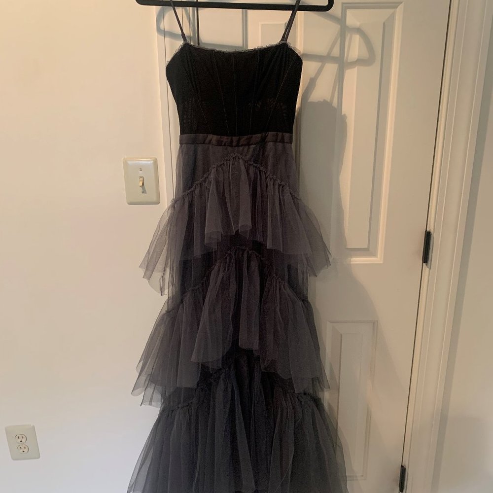 BCBG MAXAZRIA - OLY TIERED RUFFLE TULLE GOWN